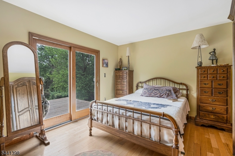 19 Renfro Road Somerset, NJ 08873 - Photo 26 of 45