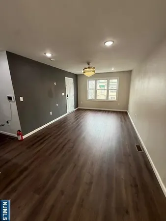 $2,600 | 138 Lafayette Street, Unit 1, Paterson, NJ 07501