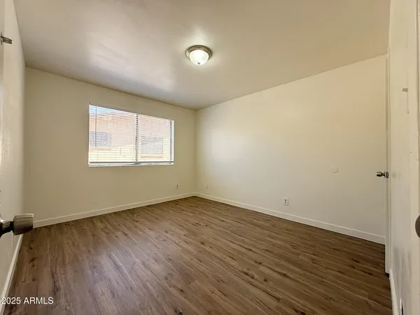 $895 | 5918 West Alice Avenue, Unit 4, Glendale, AZ 85302