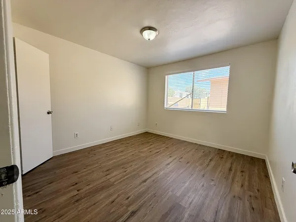 $895 | 5918 West Alice Avenue, Unit 4, Glendale, AZ 85302