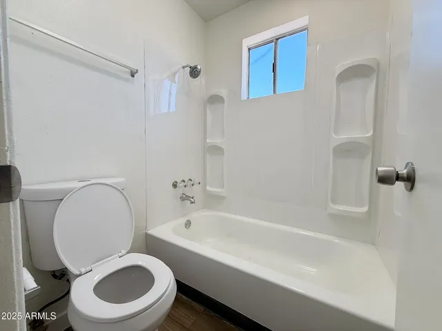 $995 | 5918 West Alice Avenue, Unit 4, Glendale, AZ 85302