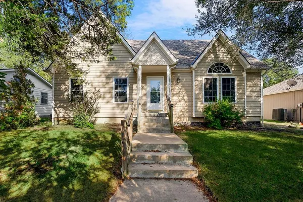 $310,000 | 5 North Paola Street, Paola, KS 66071