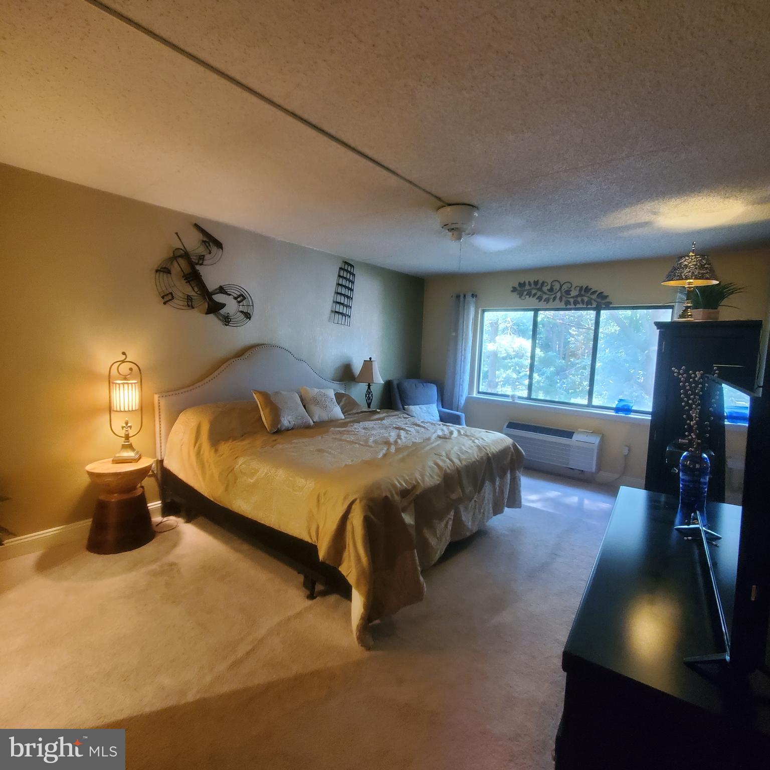 700 Avondale Road, Unit 6B Wallingford, PA 19086 - Photo 17 of 23 Primary Bedroom
