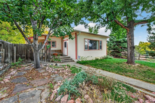 $2,925 | 5519 South Greenwood Street, Littleton, CO 80120