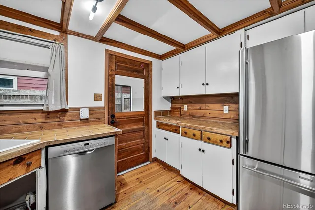 $2,925 | 5519 South Greenwood Street, Littleton, CO 80120