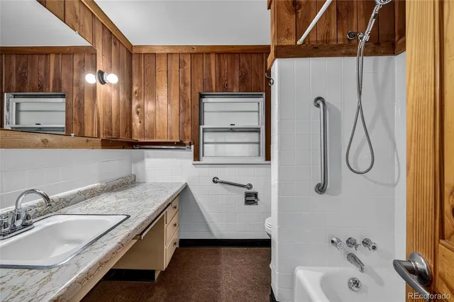 $2,925 | 5519 South Greenwood Street, Littleton, CO 80120