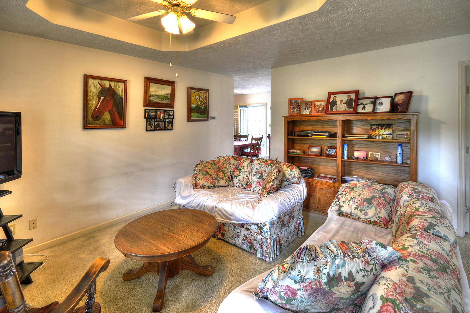 1423 Ebenezer Road Knoxville, TN 37922 - Photo 8 of 23 Living room