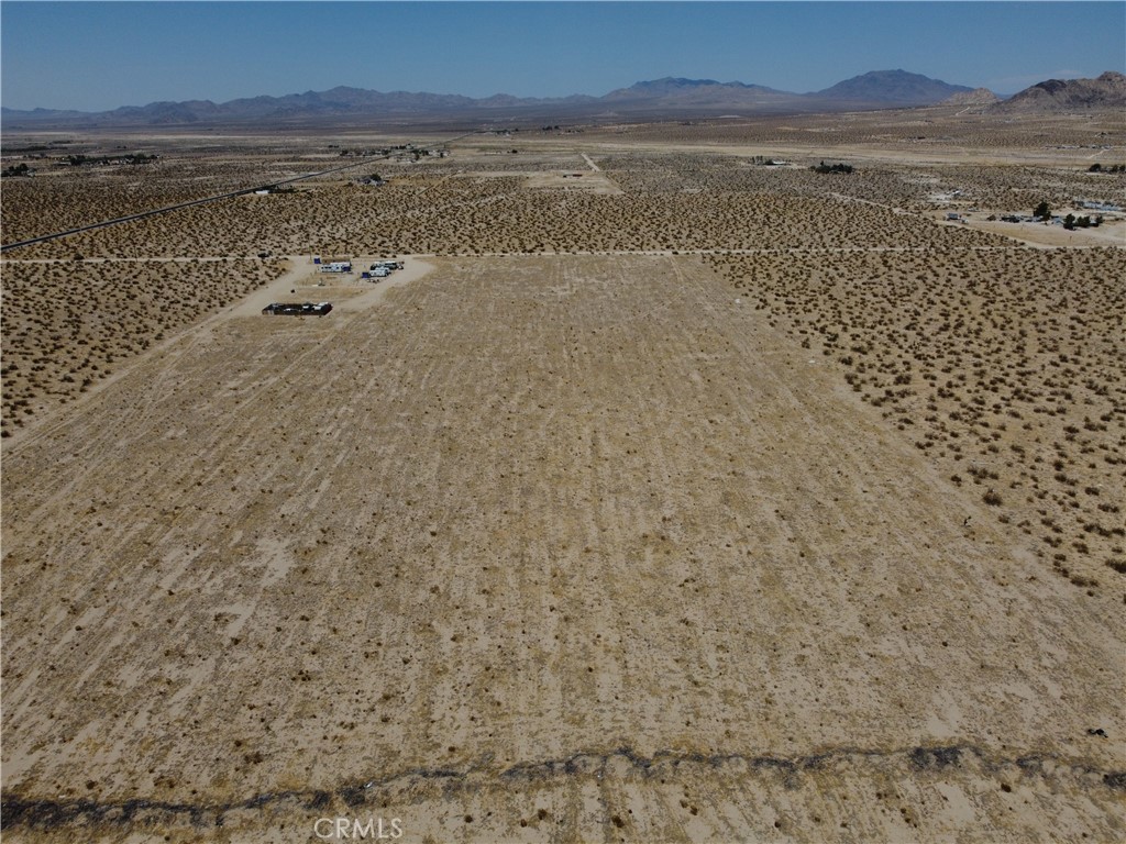 37051 Pearl Road Lucerne Valley, CA 92356 - Photo 3 of 10 Gallery Image 3