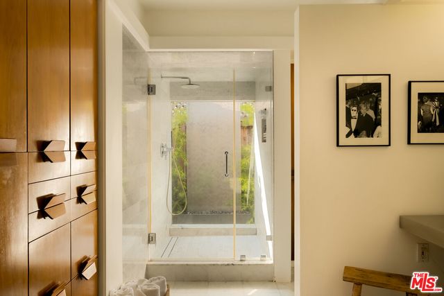 $2,595,000 | 2246 Chelan Place, Los Angeles, CA 90068