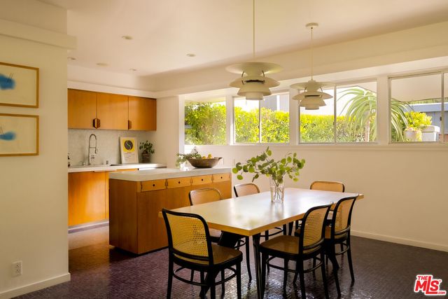 $2,595,000 | 2246 Chelan Place, Los Angeles, CA 90068