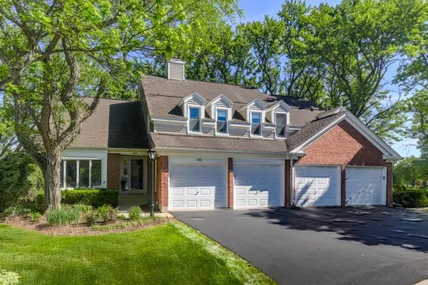 $569,000 | 193 Country Club Drive, Prospect Heights, IL 60070