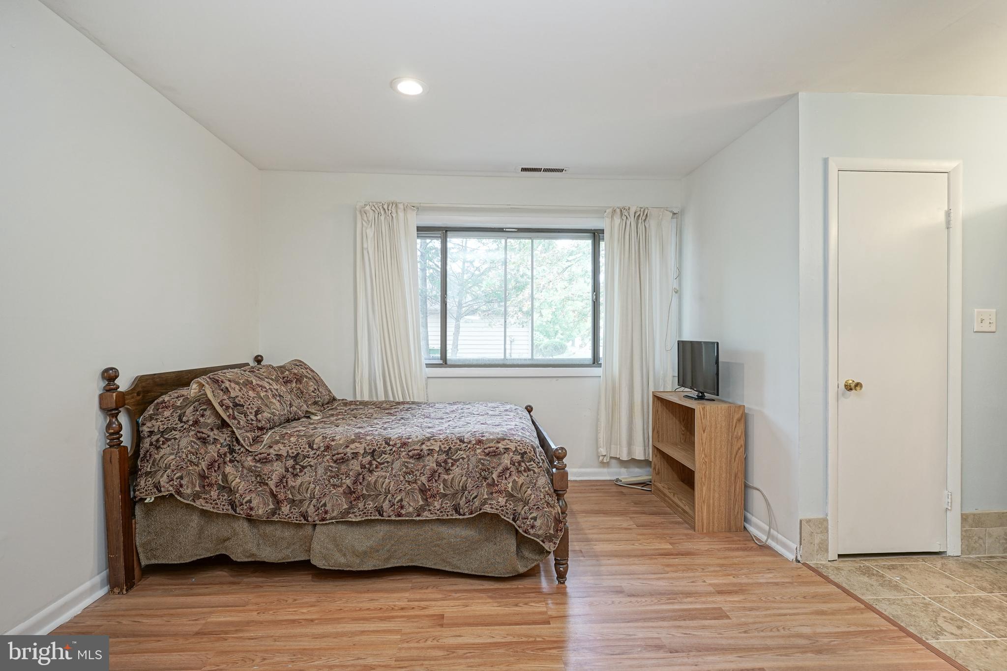 28 Merion Road Marlton, NJ 08053 - Photo 18 of 41 Gallery Image 18