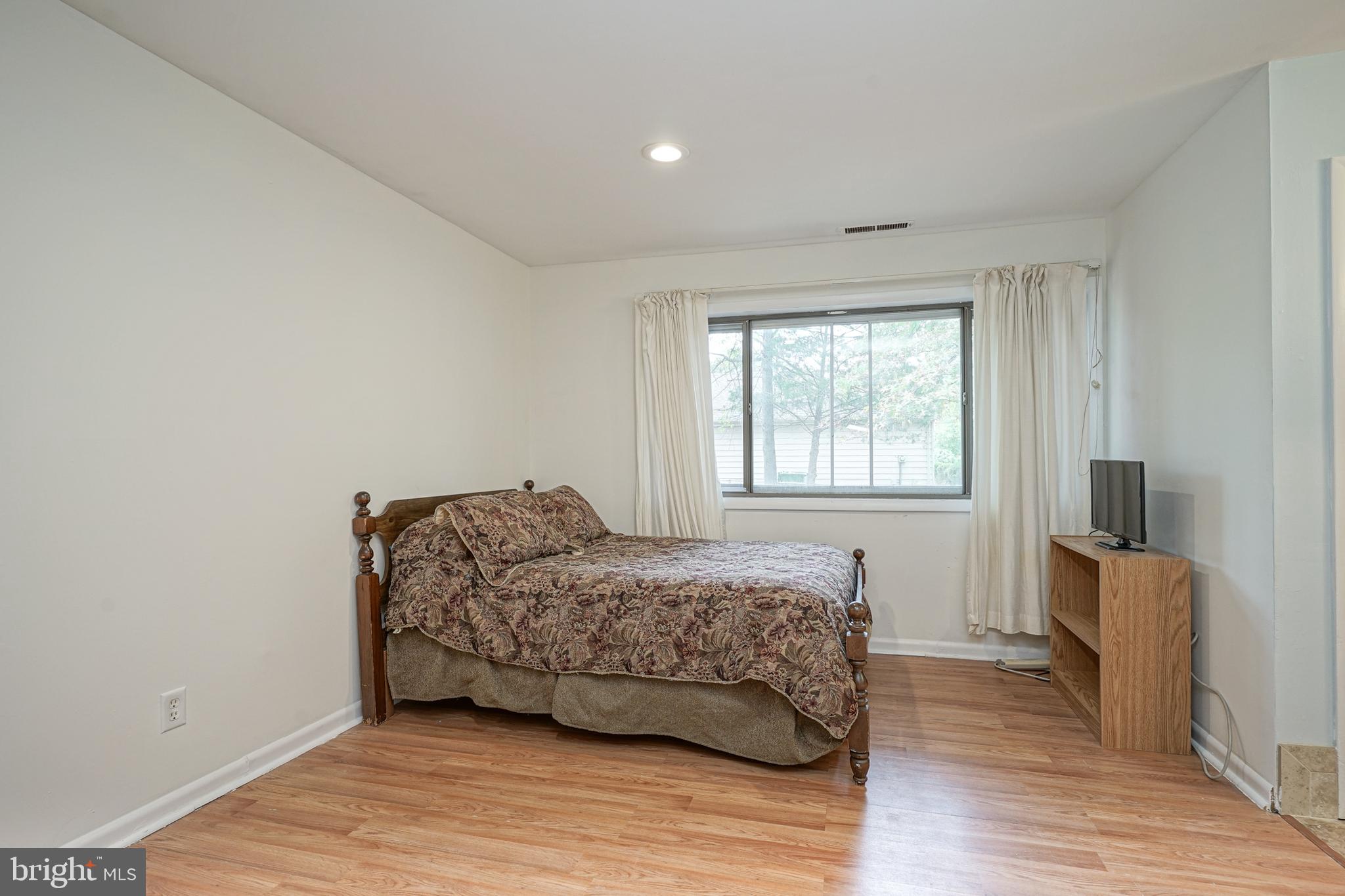 28 Merion Road Marlton, NJ 08053 - Photo 20 of 41 Gallery Image 20