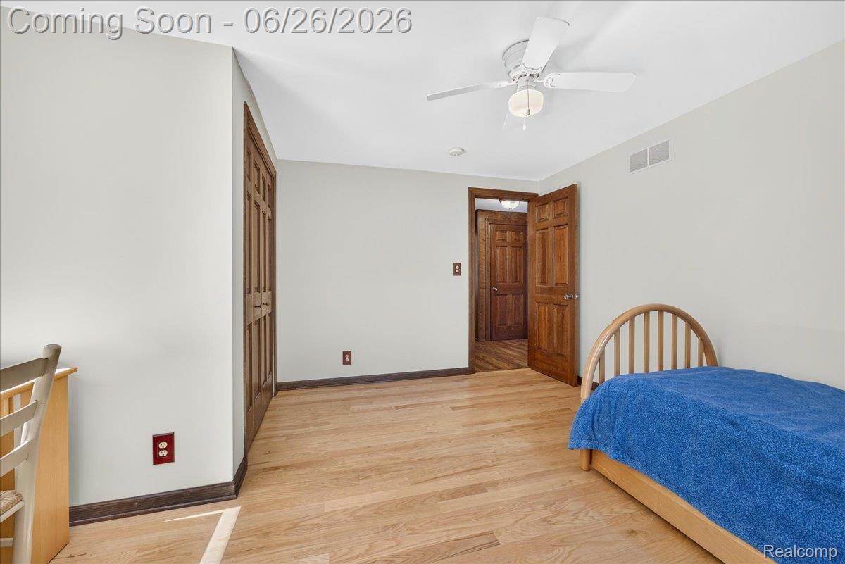 29498 East River Road Grosse Ile, MI 48138 - Photo 30 of 66 Bedroom #1