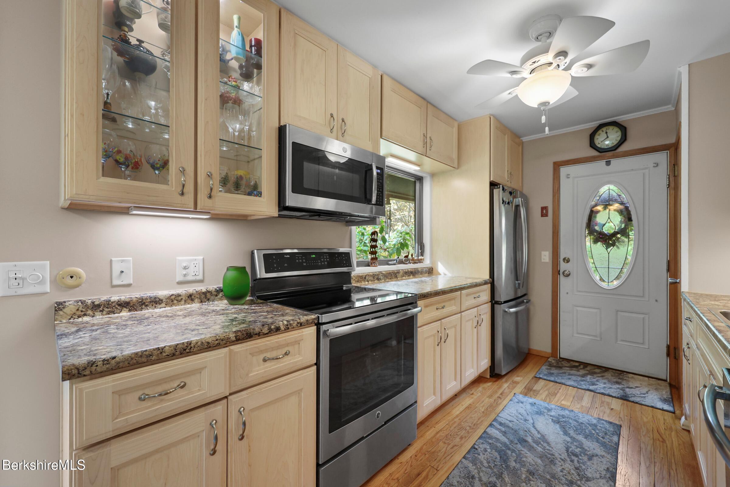 1178 Bancroft Road Becket, MA 01223 - Photo 11 of 40 Kitchen