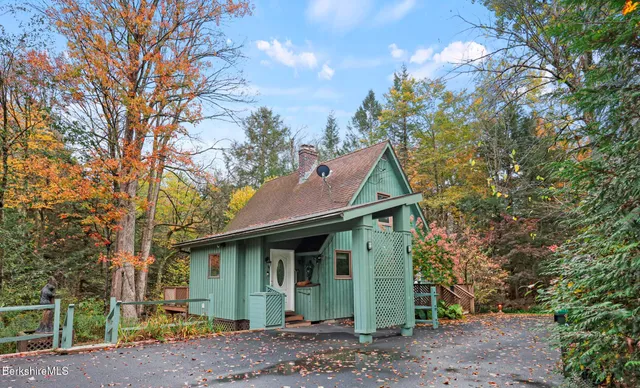 $425,000 | 1178 Bancroft Road, Becket, MA 01223