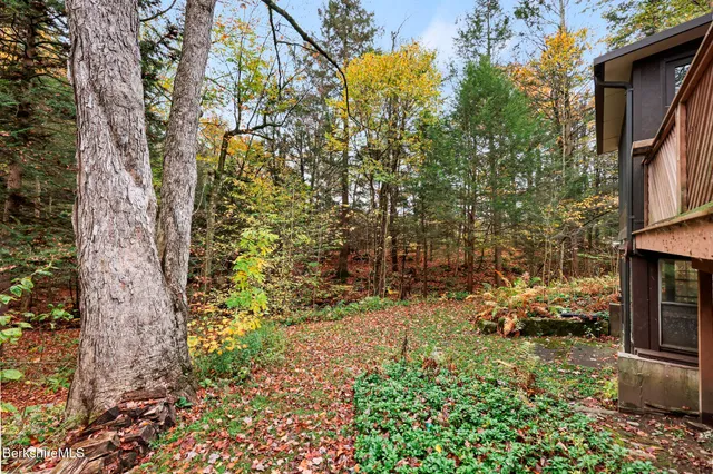 $425,000 | 1178 Bancroft Road, Becket, MA 01223