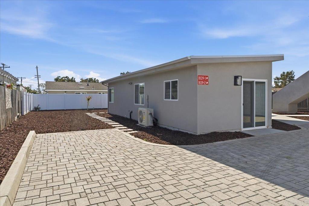 1839 Rios Avenue Chula Vista, CA 91911 - Photo 3 of 34