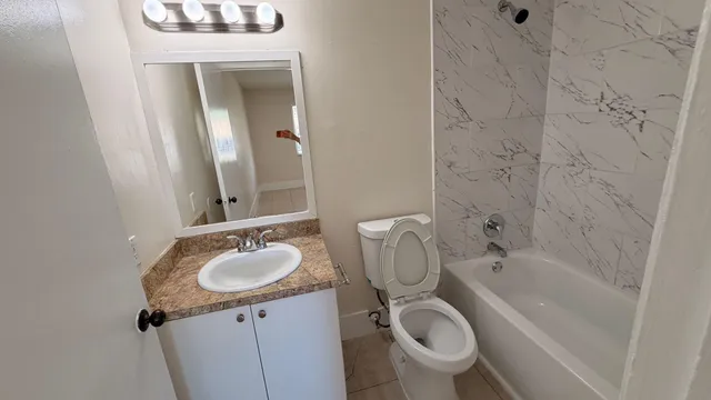 $2,300 | 4774 Orleans Court, Unit D, West Palm Beach, FL 33415