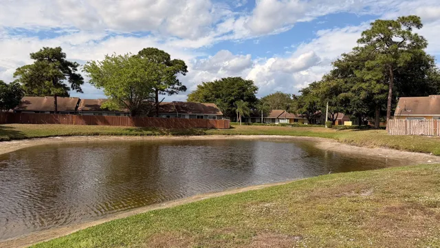 $2,300 | 4774 Orleans Court, Unit D, West Palm Beach, FL 33415