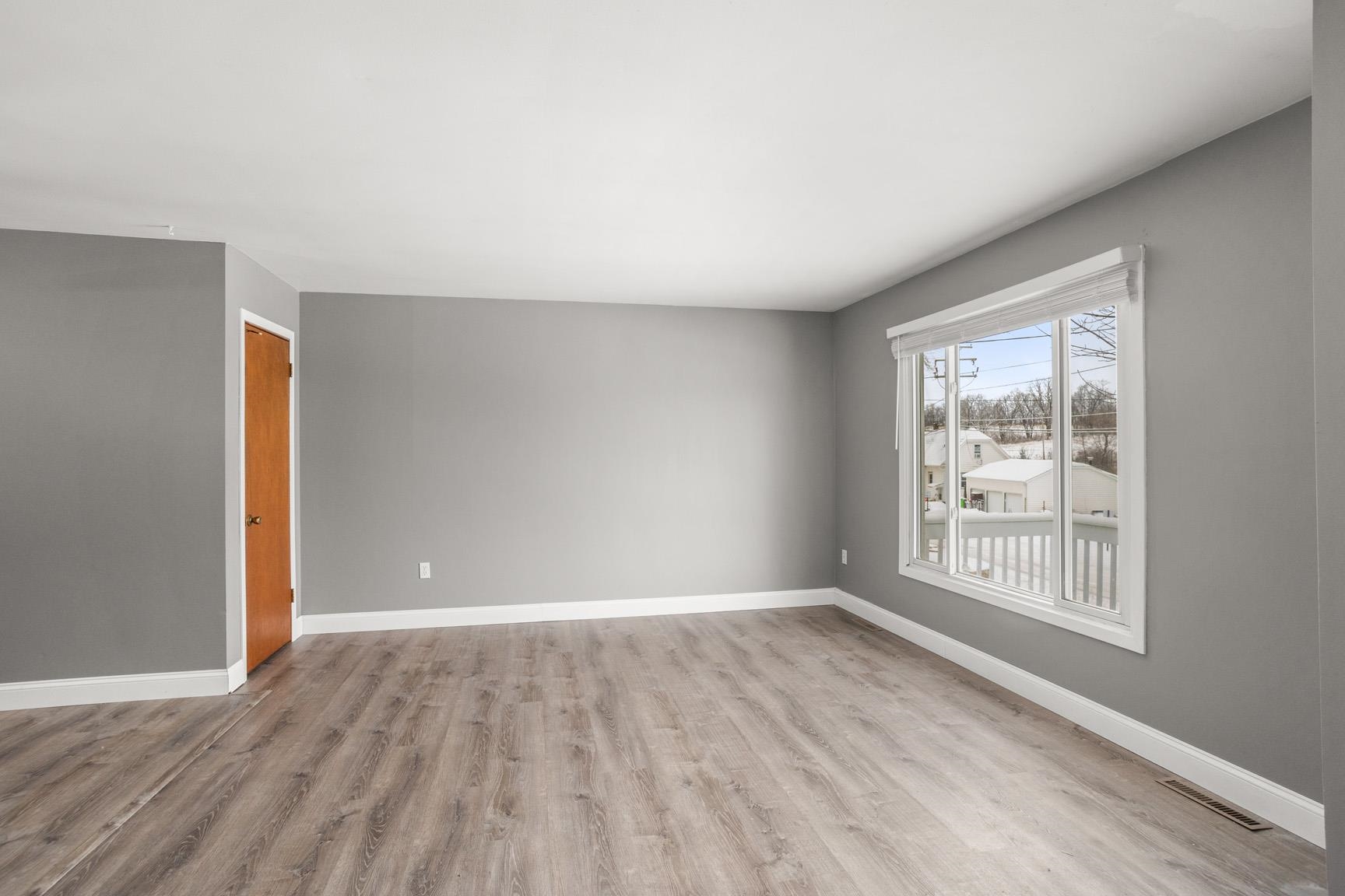 120 Highland Avenue Iron Ridge, WI 53035 - Photo 12 of 36