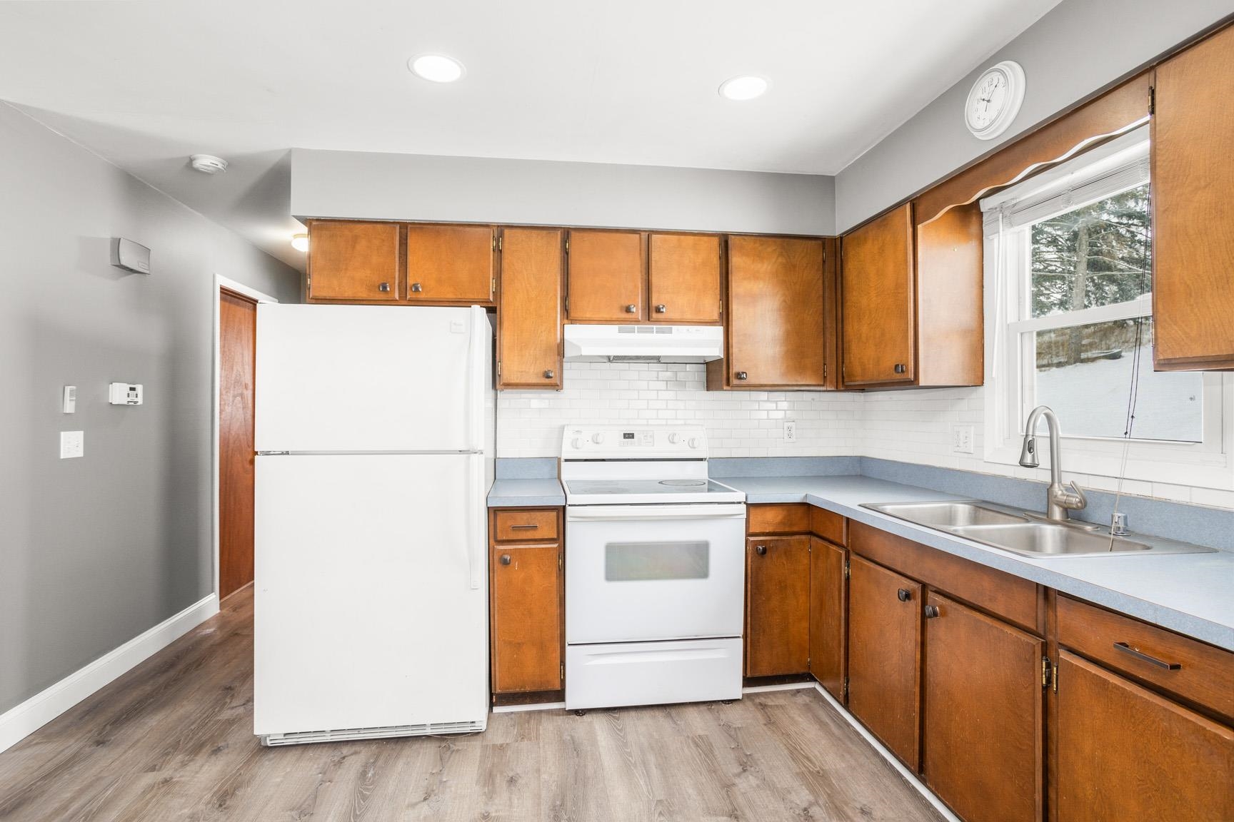 120 Highland Avenue Iron Ridge, WI 53035 - Photo 16 of 36