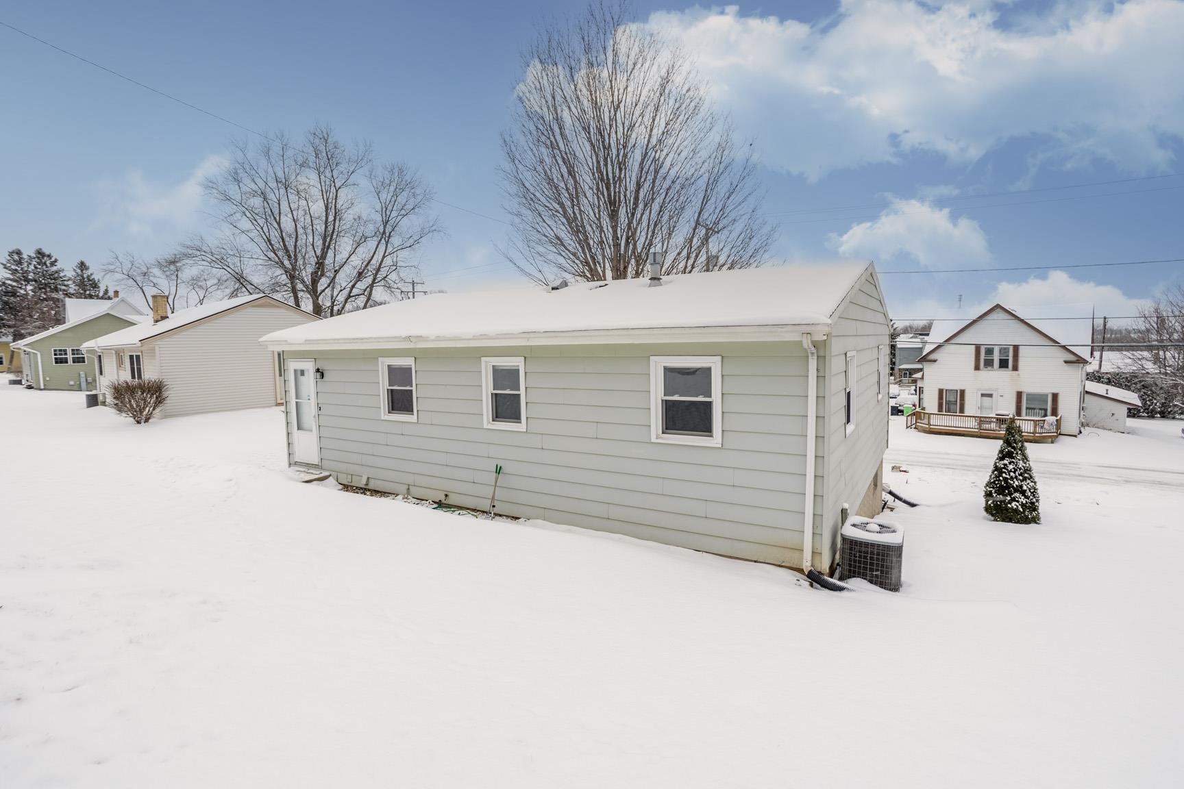 120 Highland Avenue Iron Ridge, WI 53035 - Photo 33 of 36