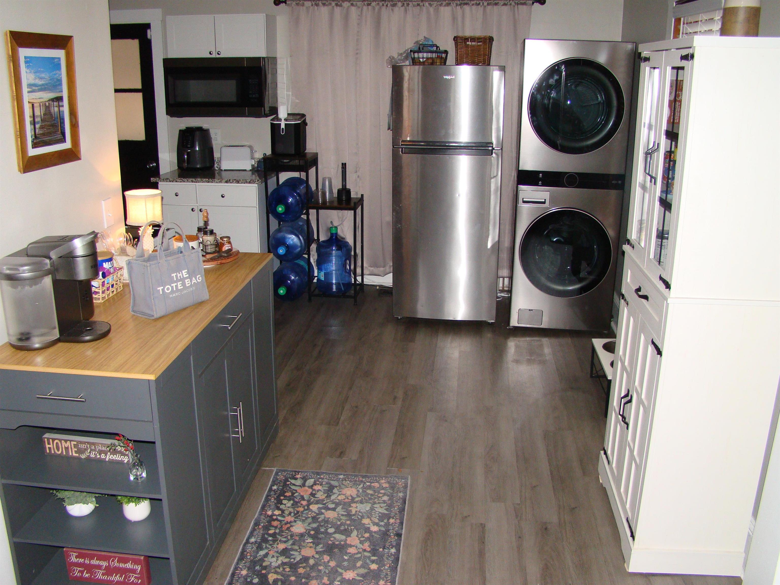 13 Back River Road Bedford, NH 03110 - Photo 6 of 39