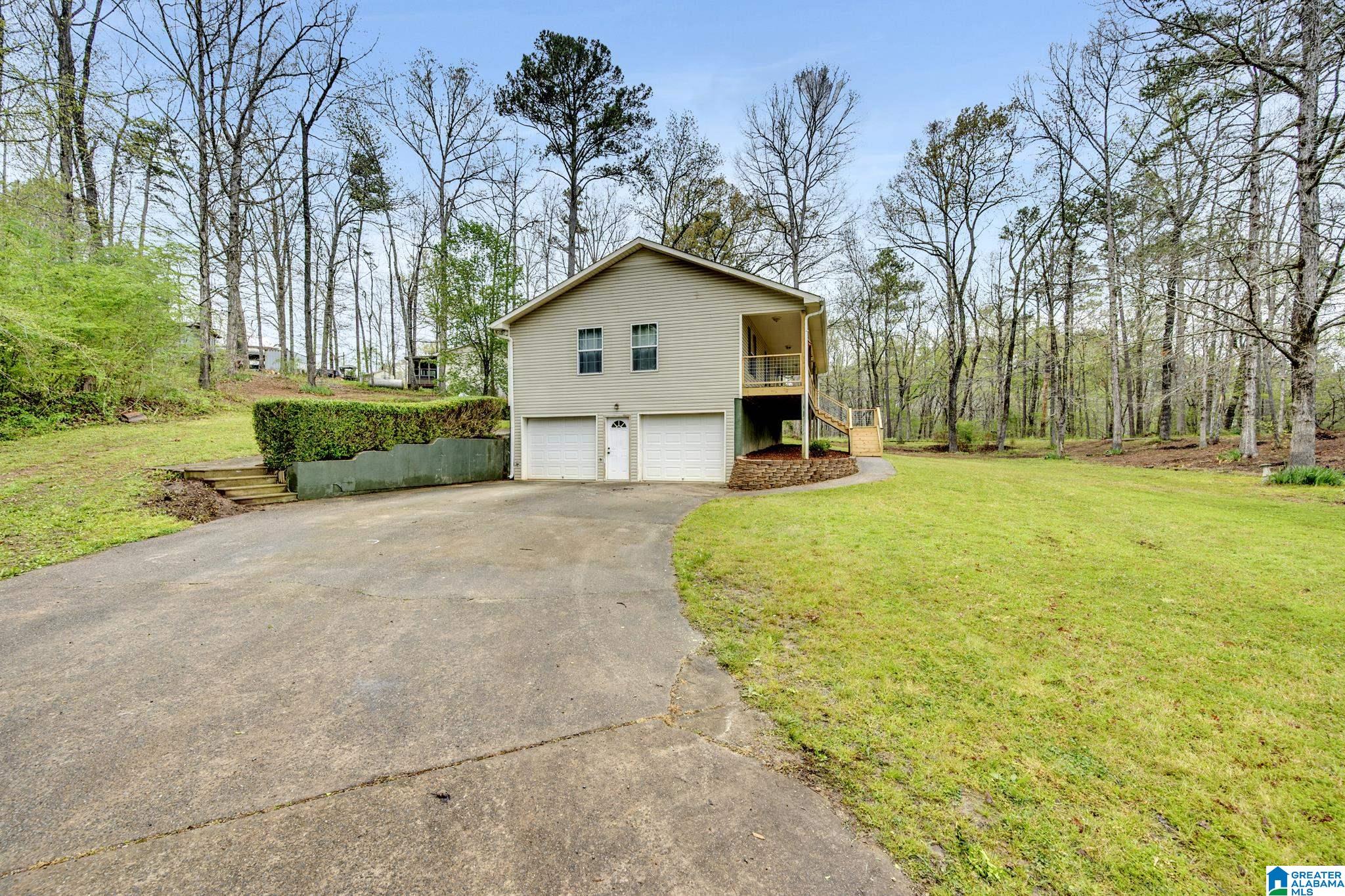 1435 Mountain Lake Road Warrior, AL 35180 - Photo 2 of 32
