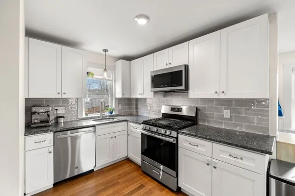 $799,000 | 5 Lafayette Road, Ipswich, MA 01938