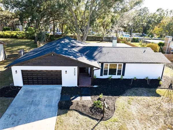 $3,000 | 9209 Kingsridge Drive, Temple Terrace, FL 33637