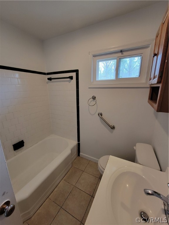 9016 Courthouse Road Chesterfield, VA 23832 - Photo 13 of 20 a bathroom with a bathtub and a shower
