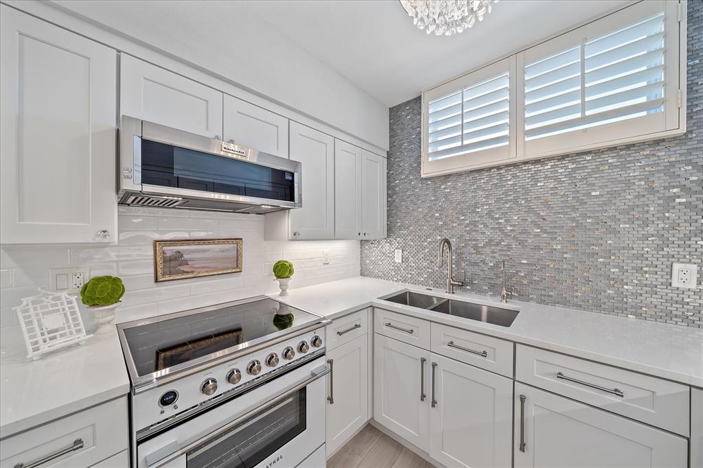 100 Sands Point Road, Unit 223 Longboat Key, FL 34228 - Photo 6 of 35