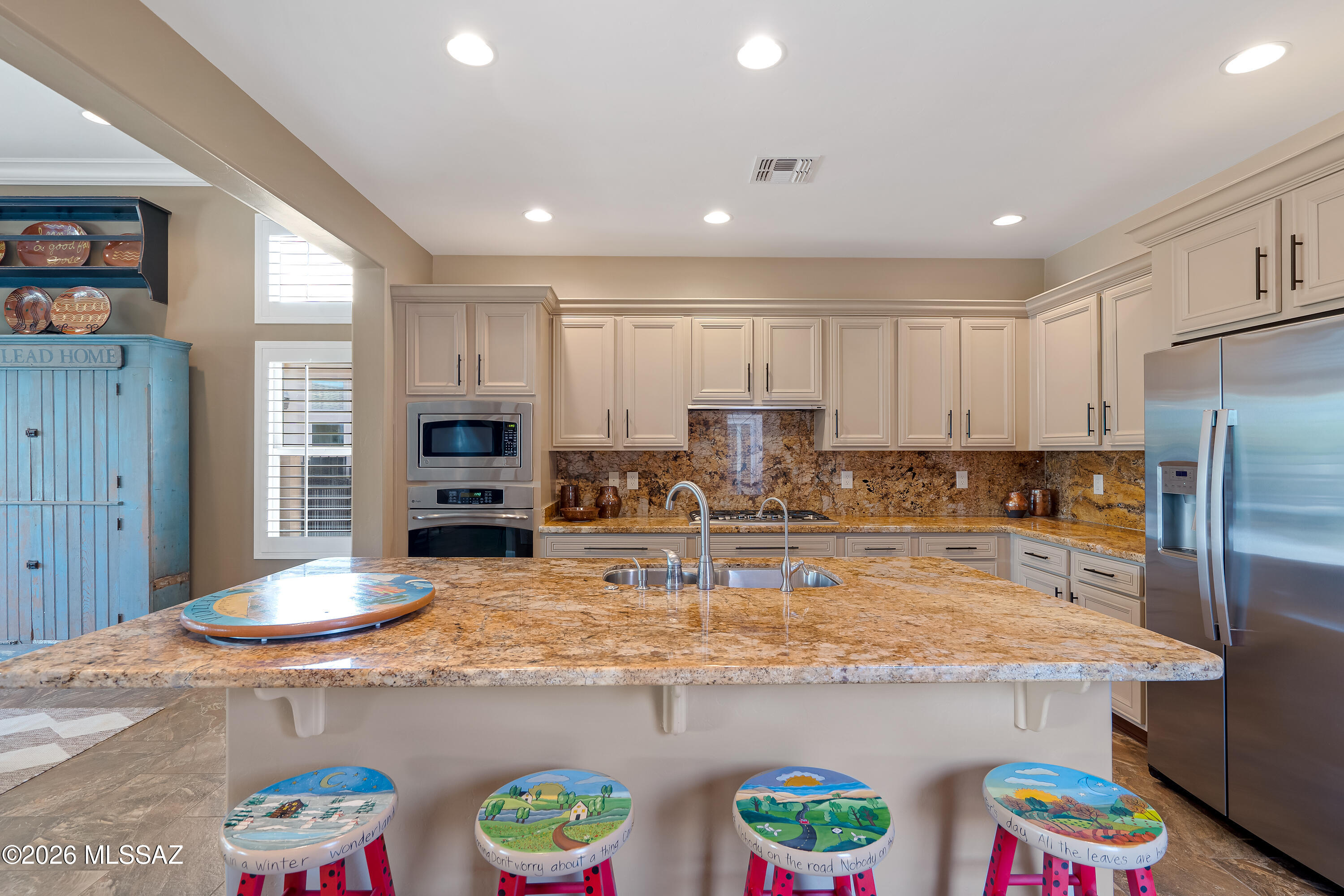 31739 South Misty Basin Road Oracle, AZ 85623 - Photo 13 of 49 Cook, Gather and Entertain