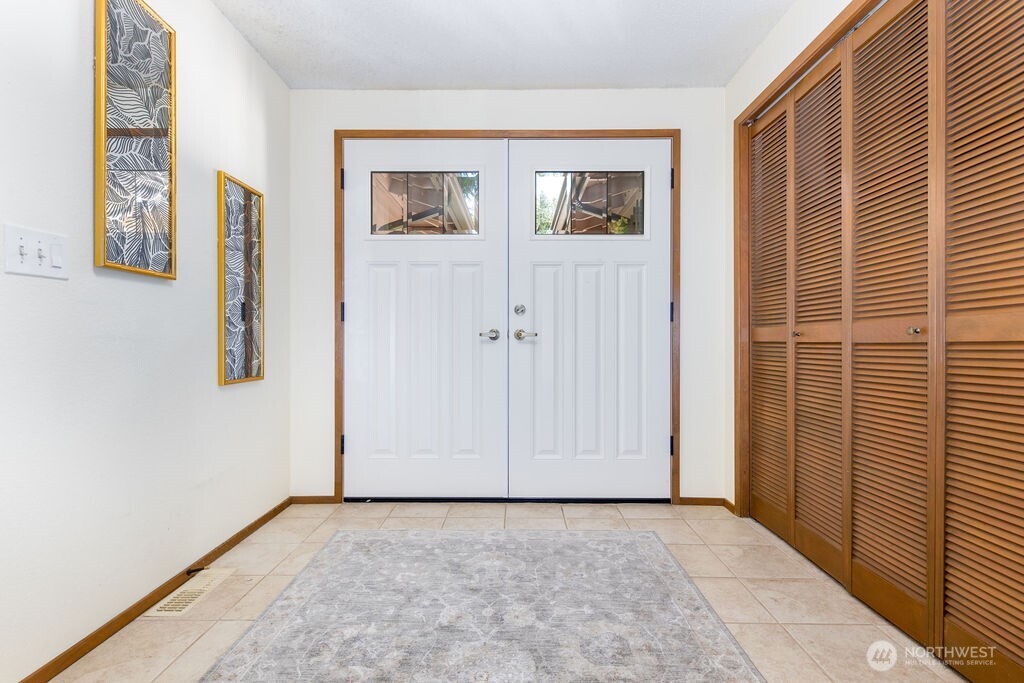 14825 Southeast 138th Place Renton, WA 98059 - Photo 3 of 30