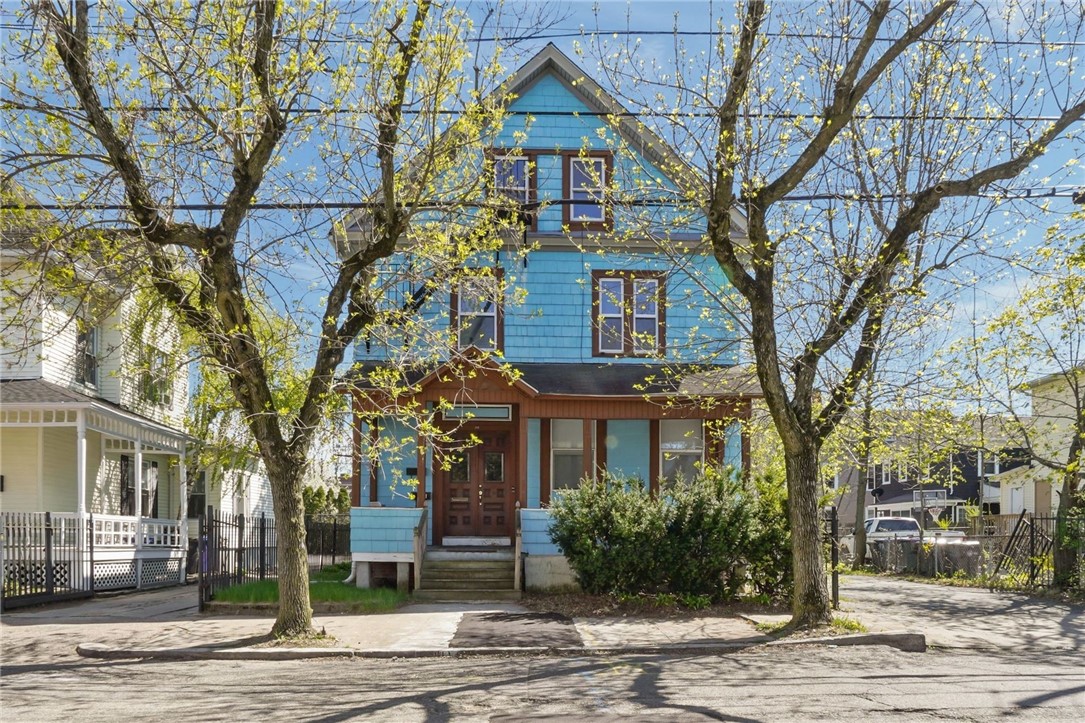 98 Andem Street Providence, RI 02908 - Photo 1 of 49