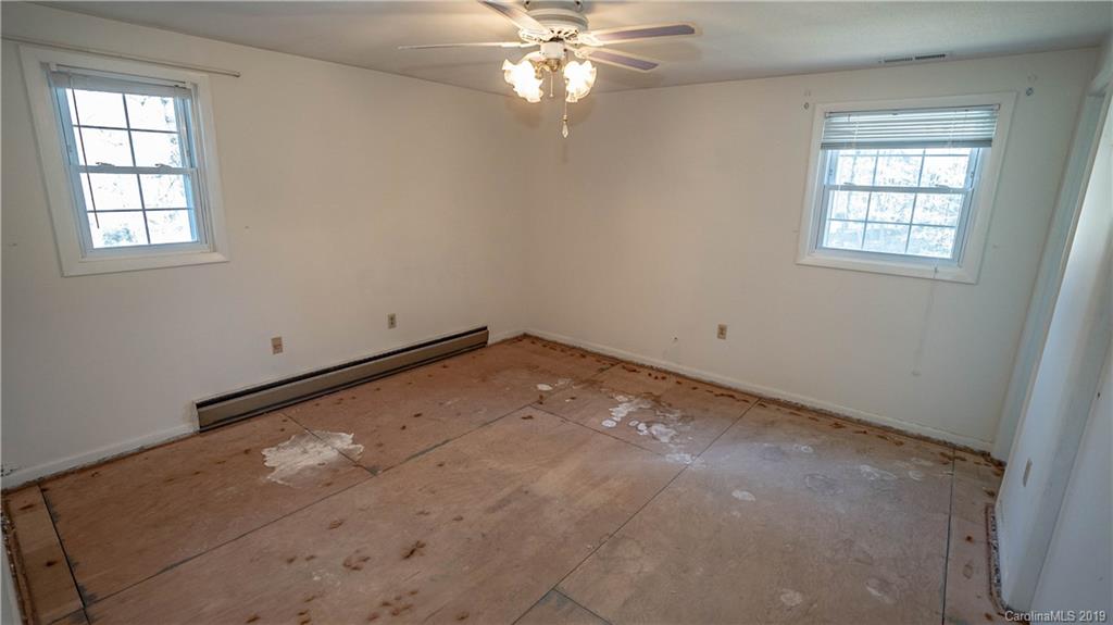 340 Warren Wilson Road Swannanoa, NC 28778 - Photo 16 of 34 Gallery Image 16