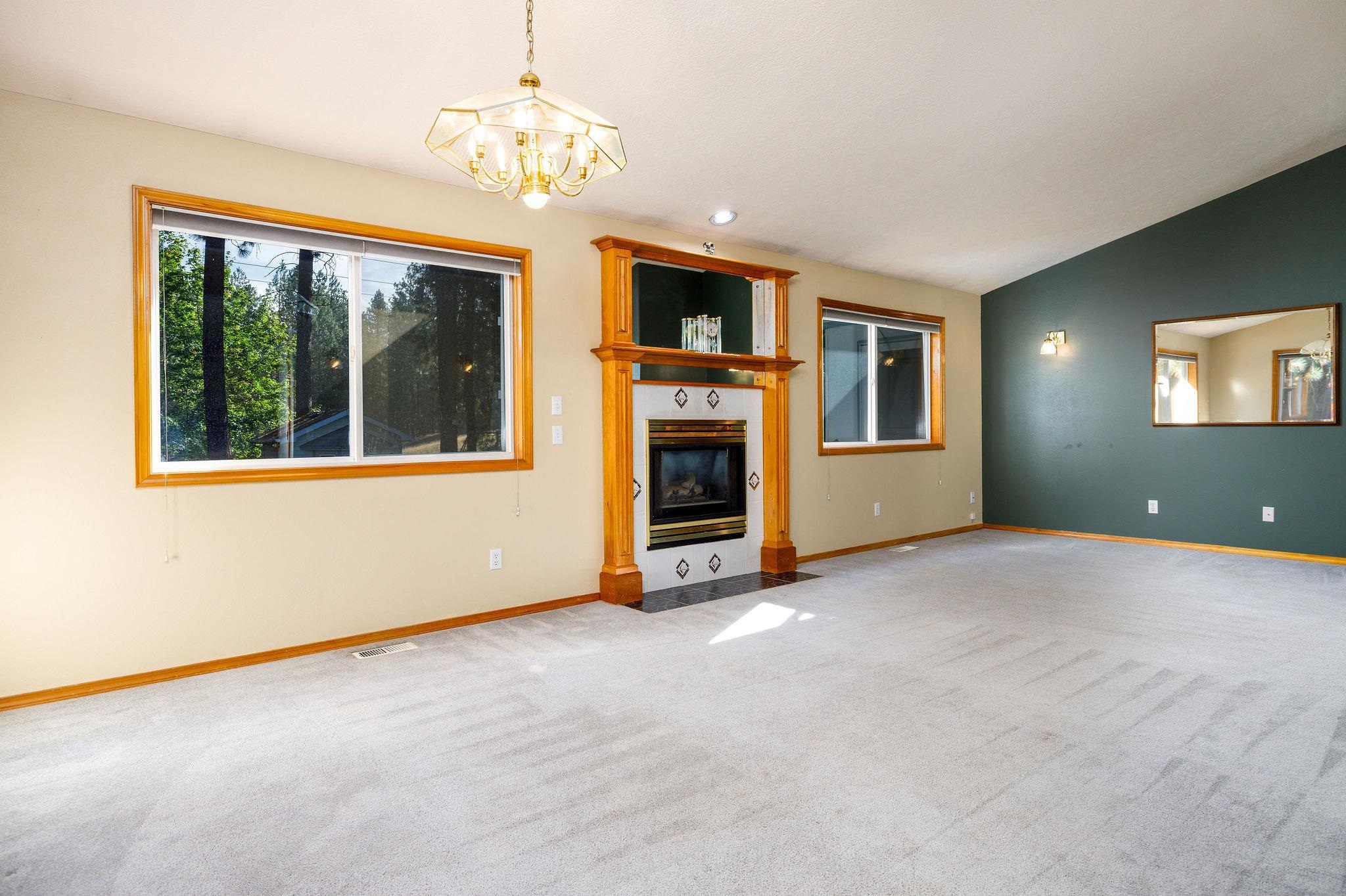 15512 North McKinnon Road Mead, WA 99021 - Photo 12 of 48