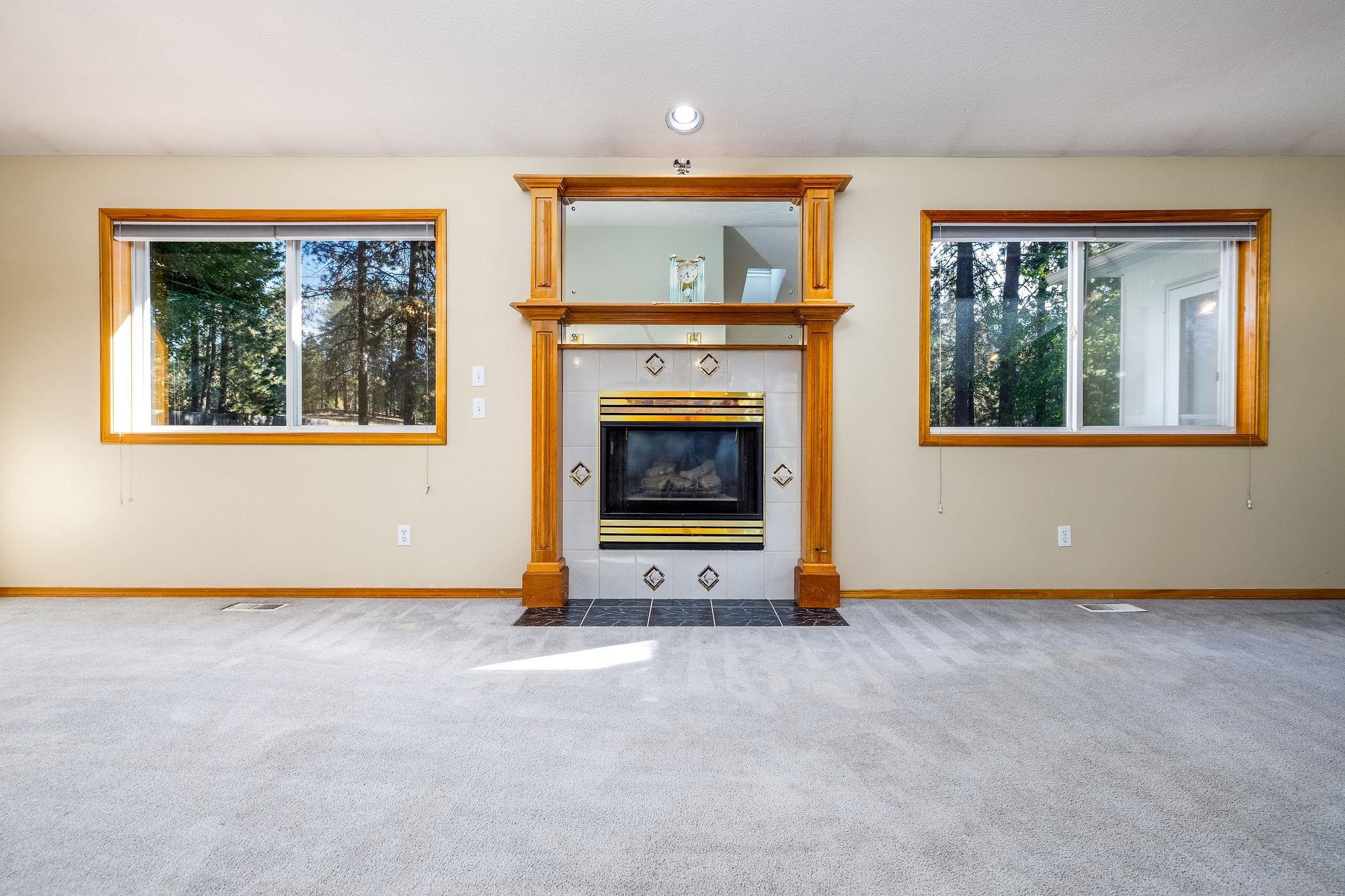 15512 North McKinnon Road Mead, WA 99021 - Photo 13 of 48