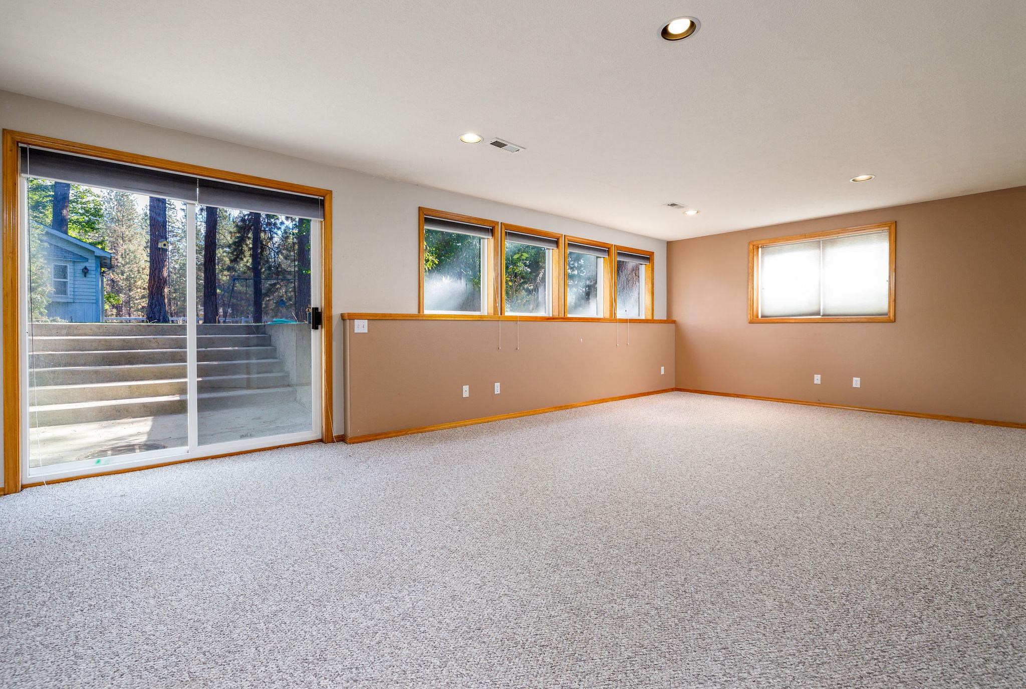 15512 North McKinnon Road Mead, WA 99021 - Photo 25 of 48