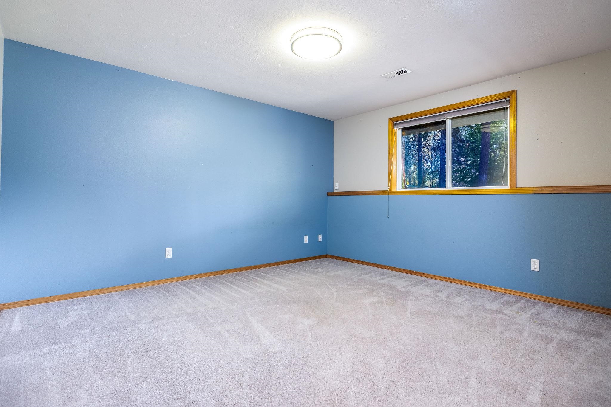 15512 North McKinnon Road Mead, WA 99021 - Photo 33 of 48
