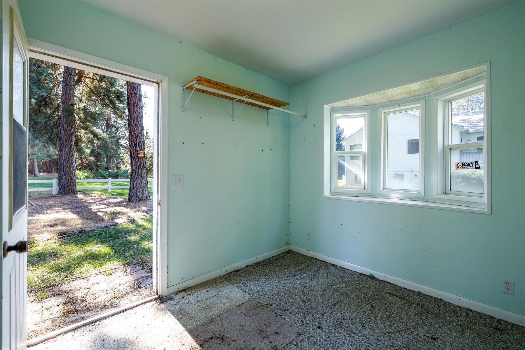 15512 North McKinnon Road Mead, WA 99021 - Photo 42 of 48
