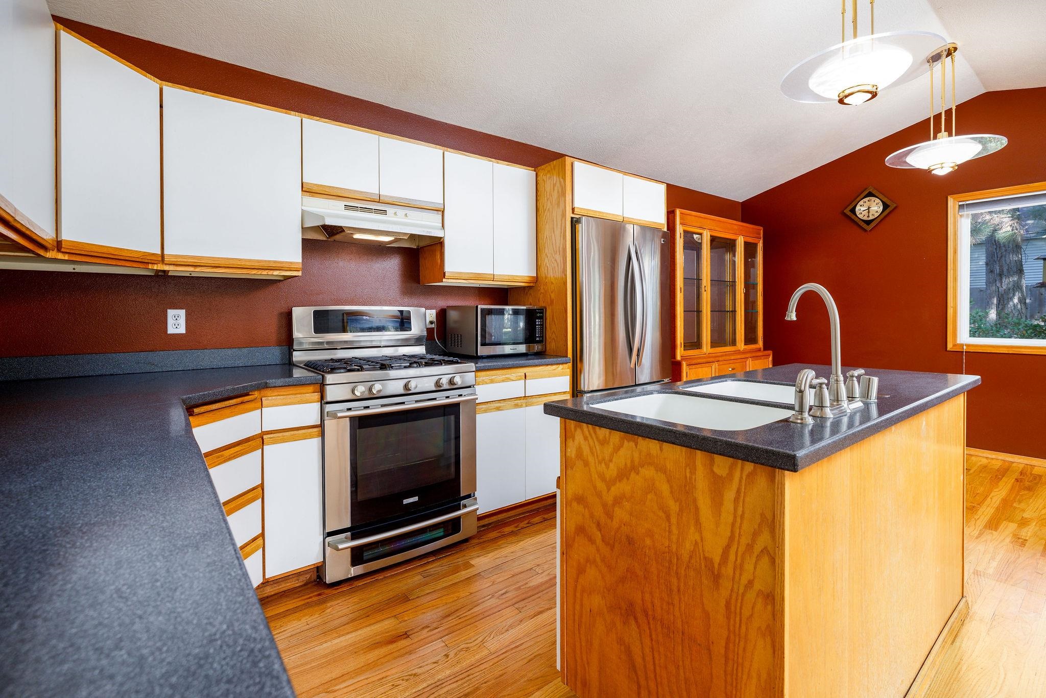 15512 North McKinnon Road Mead, WA 99021 - Photo 7 of 48