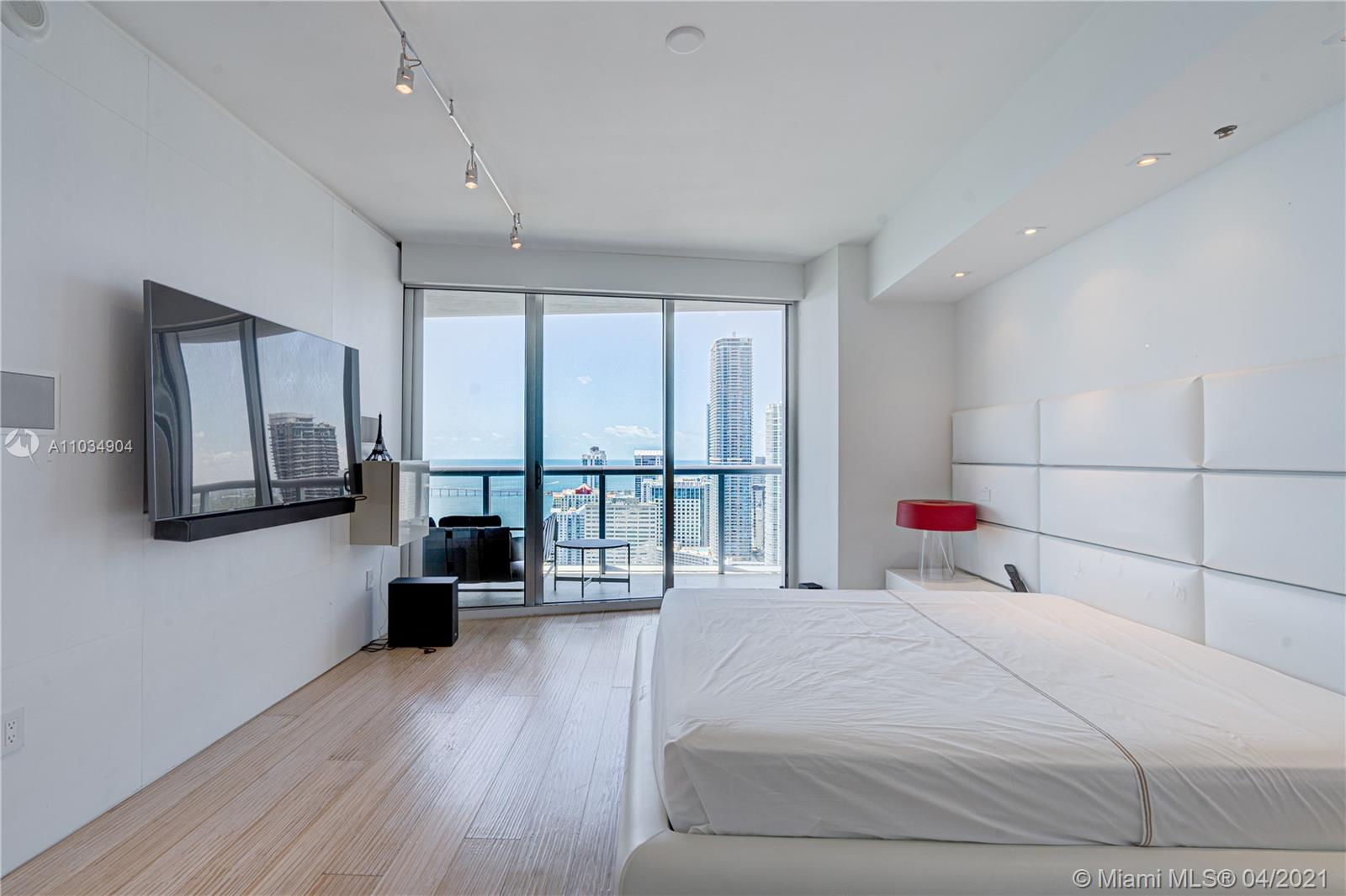 495 Brickell Avenue, Unit 4801 Miami, FL 33131 - Photo 14 of 60