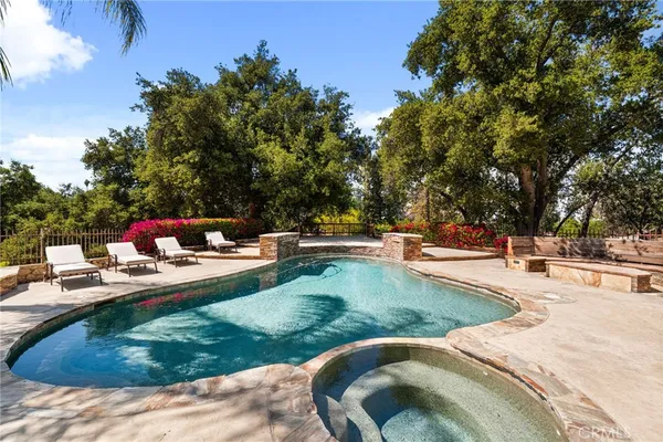 $3,750,000 | 1688 Dwight Street, Redlands, CA 92373