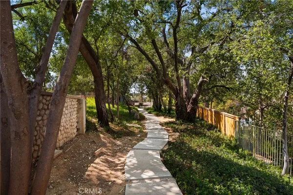 $3,750,000 | 1688 Dwight Street, Redlands, CA 92373