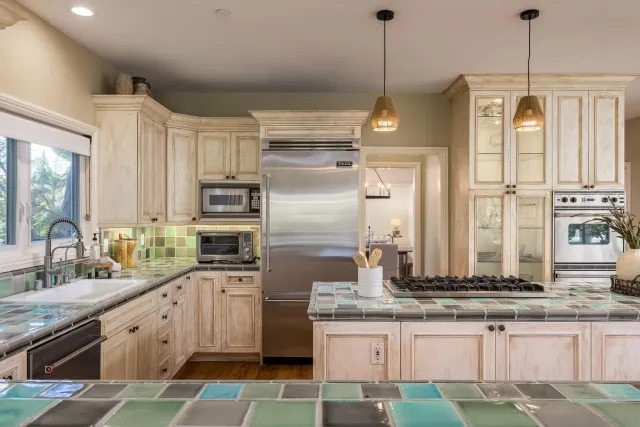 $3,895,000 | 372 Hillcrest Scenic Lane, Encinitas, CA 92024