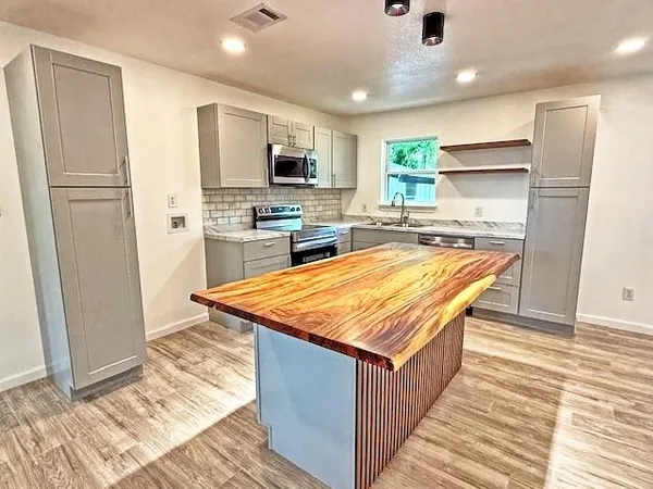 $227,000 | 103 Phillips Street, St. Jo, TX 76265