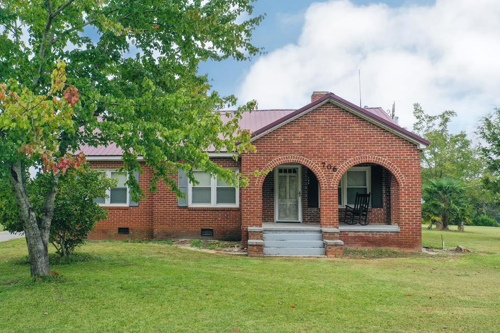 706 Deadfall Road West Greenwood, SC 29649 - Photo 1 of 34 Gallery Image 1
