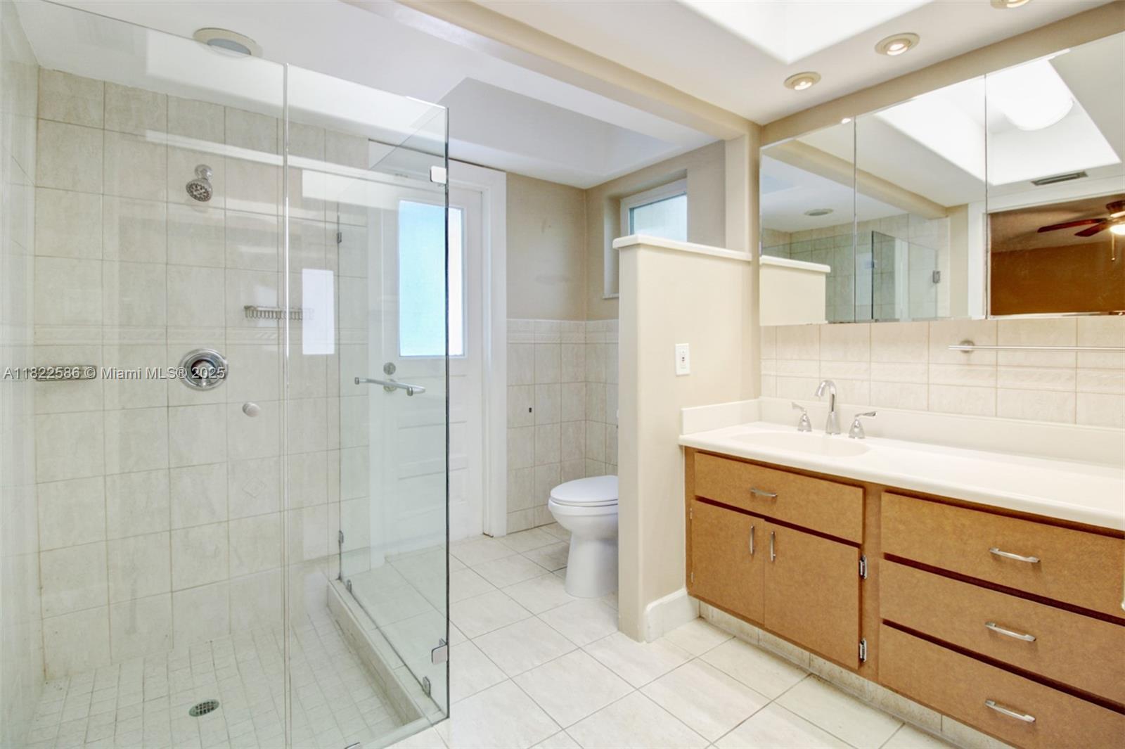 1531 Southwest 67th Terrace Plantation, FL 33317 - Photo 12 of 33